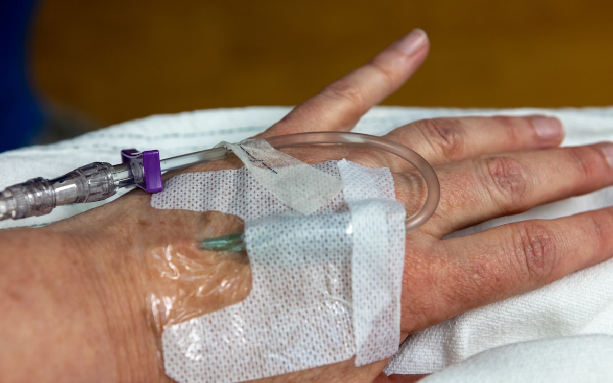 Flebo e terapia endovenosa a domicilio a Roma